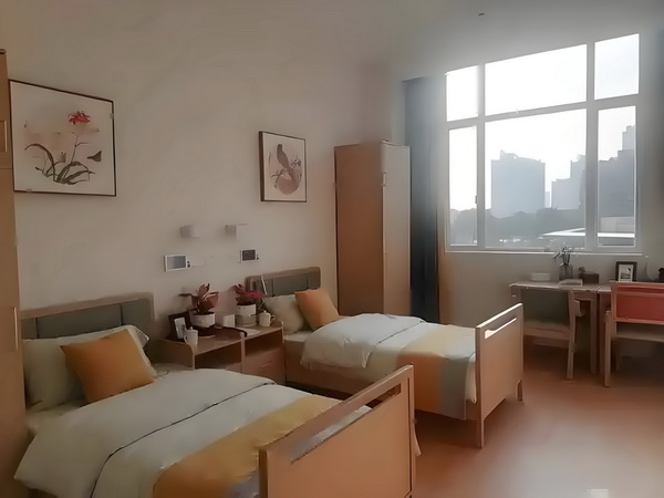 毒女丑媛